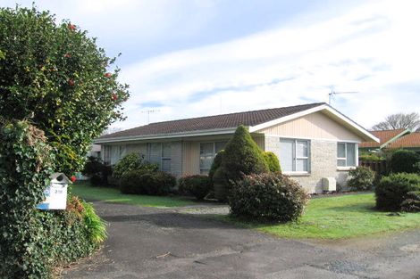 Photo of property in 218b Sandwich Road, St Andrews, Hamilton, 3200