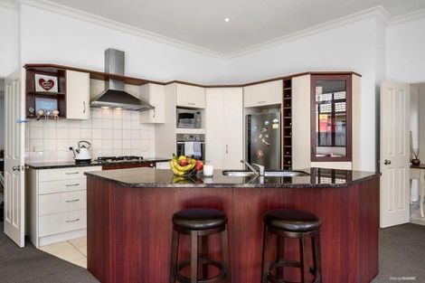 Photo of property in 5 Sayes Close, East Tamaki, Auckland, 2013