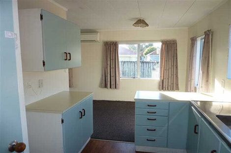 Photo of property in 37 Banbury Crescent, Fairfield, Hamilton, 3214