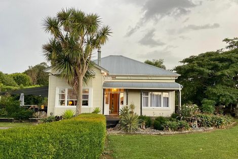 Photo of property in 4 Railway Terrace, Ohau, Levin, 5570