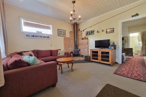 Photo of property in 53 Omapere Street, Dobson, Greymouth, 7805