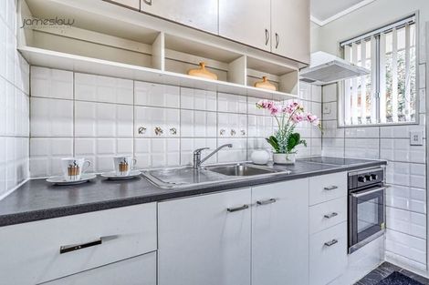 Photo of property in 2/91 Ferndale Road, Mount Wellington, Auckland, 1060