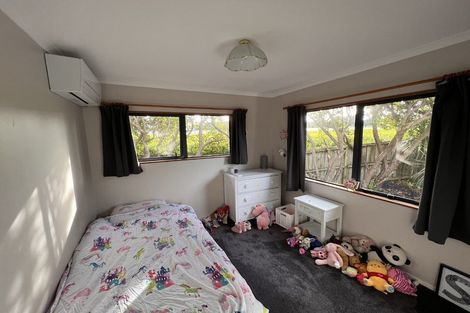 Photo of property in 31 Greenview Lane, Red Beach, 0932