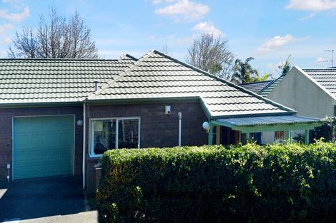 Photo of property in 4 Glenarden Way, Ranui, Auckland, 0612