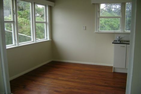 Photo of property in 28 Bellona Place, Cannons Creek, Porirua, 5024