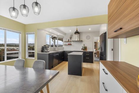 Photo of property in 11 Madison Place, Miramar, Wellington, 6022