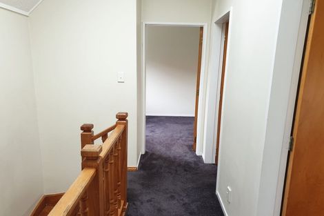 Photo of property in 2/17u Randwick Crescent, Moera, Lower Hutt, 5010