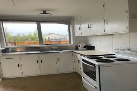 Photo of property in 2/8 Liverpool Street, Trentham, Upper Hutt, 5018