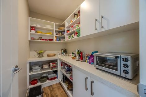 Photo of property in 5 Centre Crescent, Wanaka, 9305