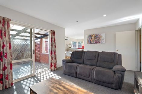 Photo of property in 1 Oakden Drive, Darfield, 7510