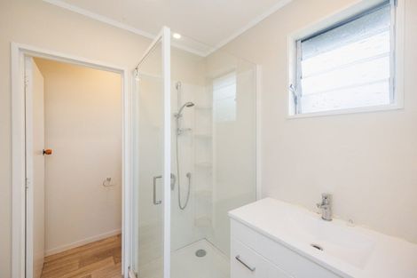 Photo of property in 5 Sutherland Crescent, Westbrook, Palmerston North, 4412