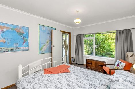 Photo of property in 127 Renown Road, Raumati South, Paraparaumu, 5032