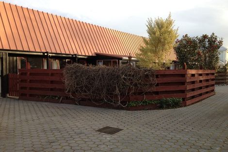 Photo of property in 4/214 Springfield Road, St Albans, Christchurch, 8014