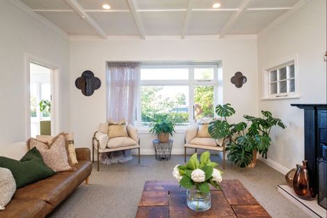 Photo of property in 111 Duchess Crescent, Mayfair, Hastings, 4122