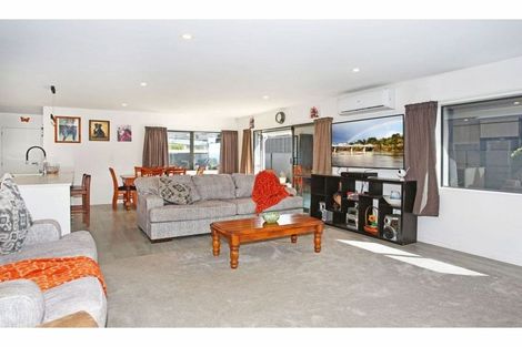 Photo of property in 9 Rere Awa Road, Glenbrook, 2681