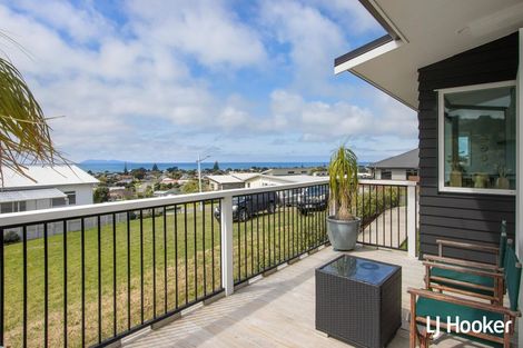 Photo of property in 26 Tohora View, Waihi Beach, 3611