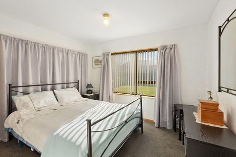 Photo of property in 121 Winters Road, Mairehau, Christchurch, 8052