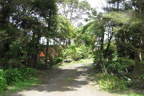 Photo of property in 14 Steam Hauler Track, Waitakere, Henderson, 0782