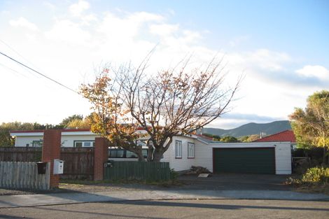 Photo of property in 14 Goldsborough Avenue, Raumati Beach, Paraparaumu, 5032