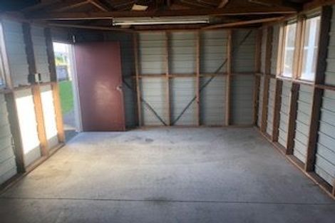 Photo of property in 131 Bruce Mclaren Road, Henderson, Auckland, 0612