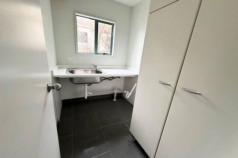 Photo of property in 2/38 Gulf View Road, Murrays Bay, Auckland, 0630