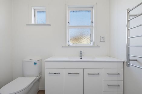 Photo of property in 43c Hamilton Road, Cambridge, 3434