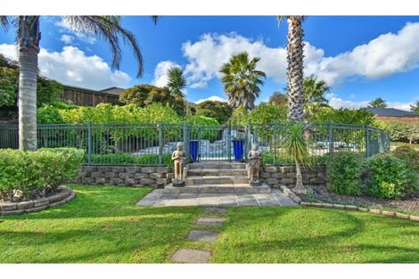 Photo of property in 21 Del Mar Court, Shamrock Park, Auckland, 2016