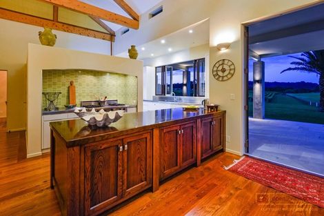 Photo of property in 372 Matua Road, Kumeu, 0891