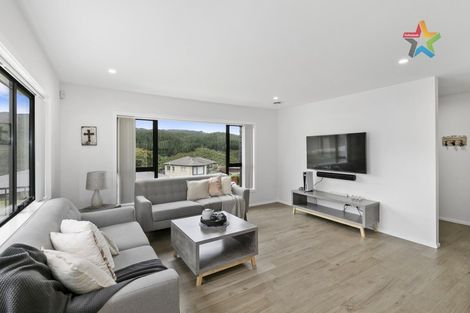 Photo of property in 8 Frankie Stevens Place, Riverstone Terraces, Upper Hutt, 5018