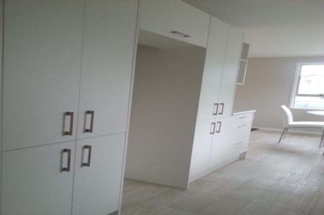 Photo of property in 96 Hutchinsons Road, Bucklands Beach, Auckland, 2014