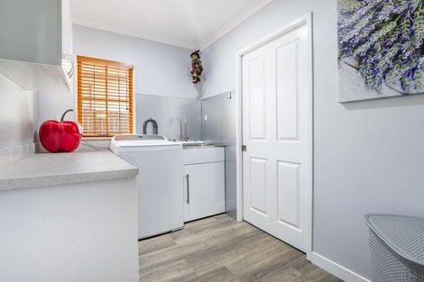 Photo of property in 62 Cairns Crescent, Rototuna, Hamilton, 3210