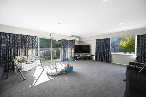 Photo of property in 104 Poaka Avenue, Dinsdale, Hamilton, 3204