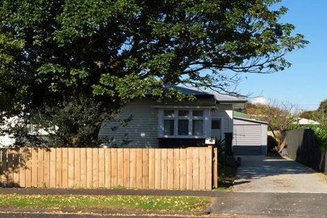 Photo of property in 8 William Street, Mangere East, Auckland, 2024