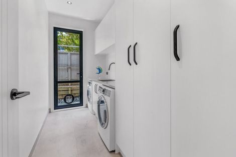 Photo of property in 8 St Elmo Rise, Shamrock Park, Auckland, 2016