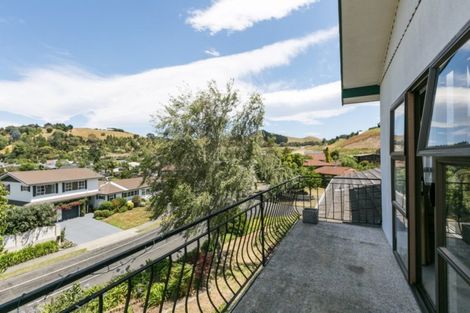 Photo of property in 2 Ewan Place, Taradale, Napier, 4112