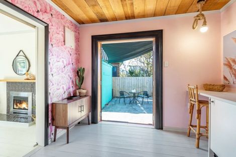 Photo of property in 72 Ocean Road, Paraparaumu Beach, Paraparaumu, 5032