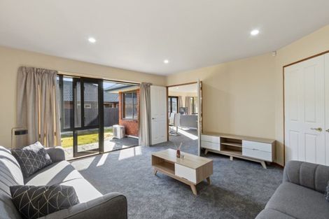 Photo of property in 34 Alpine View Lane, Parklands, Christchurch, 8083