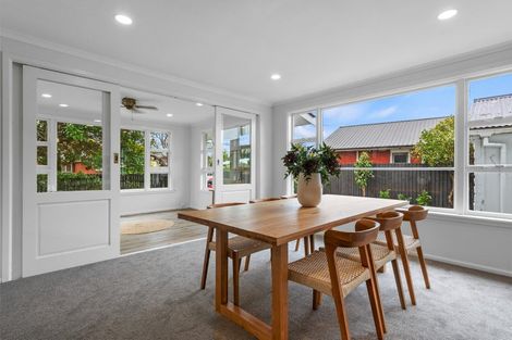 Photo of property in 2 Ilfracombe Place, Burnside, Christchurch, 8053