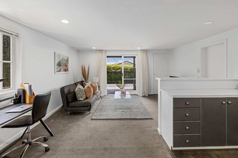 Photo of property in 1/41 East Coast Road, Milford, Auckland, 0620