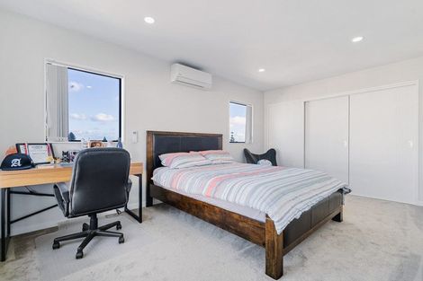 Photo of property in 1 Kohuora Lane, Papatoetoe, Auckland, 2025