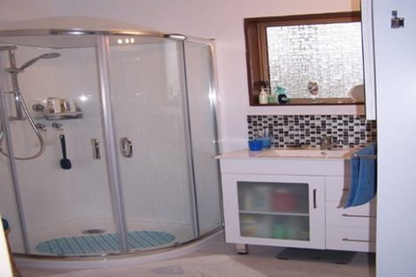 Photo of property in 12 Brandon Street, Otaki, 5512