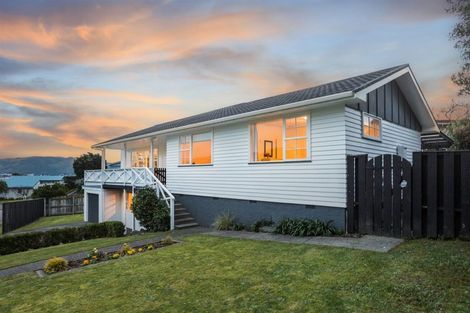 Photo of property in 3 Findhorn Place, Papakowhai, Porirua, 5024