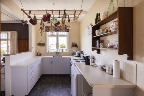 Photo of property in 43 Arun Street, South Hill, Oamaru, 9400