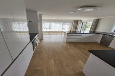 Photo of property in 194 Bleakhouse Road, Mellons Bay, Auckland, 2014