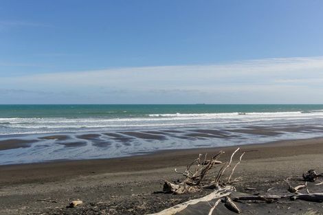 Photo of property in 6 Nobs Line, Strandon, New Plymouth, 4312