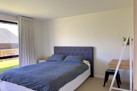 Photo of property in 13 Tuke Lane, Wanaka, 9305