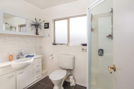 Photo of property in 4 Yeoman Place, Howick, Auckland, 2014