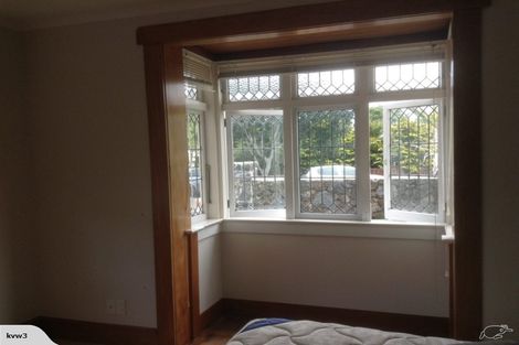 Photo of property in 34 Queensway, Three Kings, Auckland, 1024