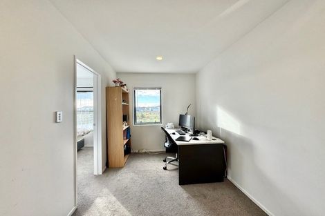 Photo of property in 30 Minhas Road, Papakura, 2110