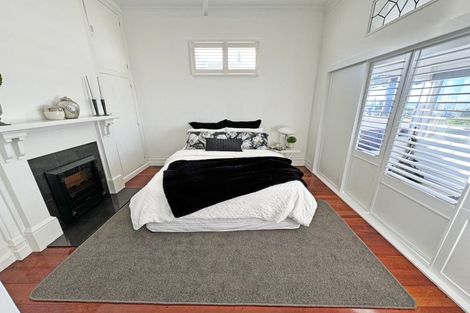 Photo of property in 407 Marine Parade, Napier South, Napier, 4110